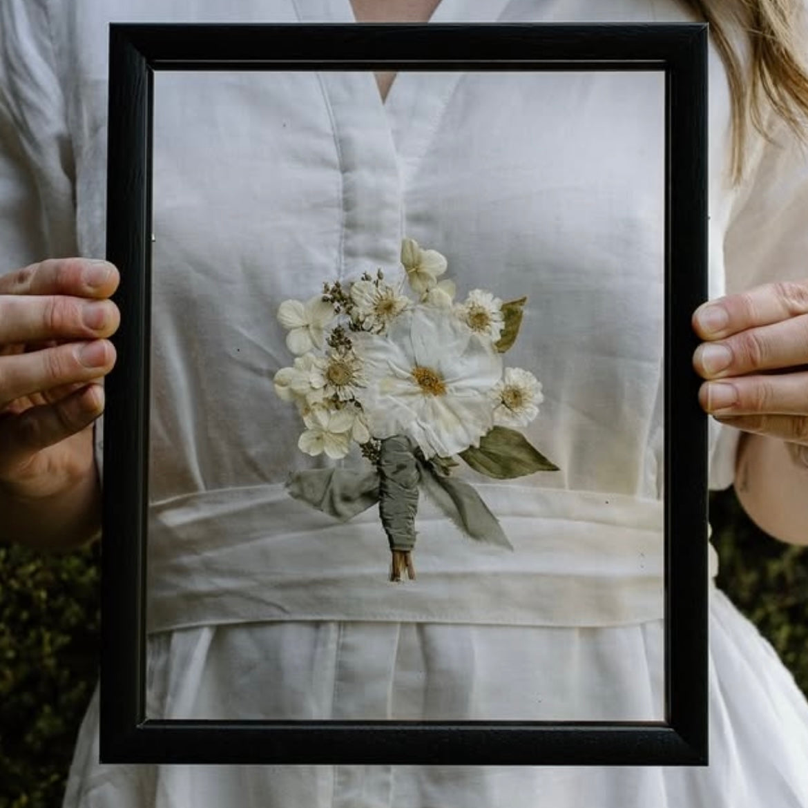 8 x 10” Boutonnière Pressed Frame {Add On}